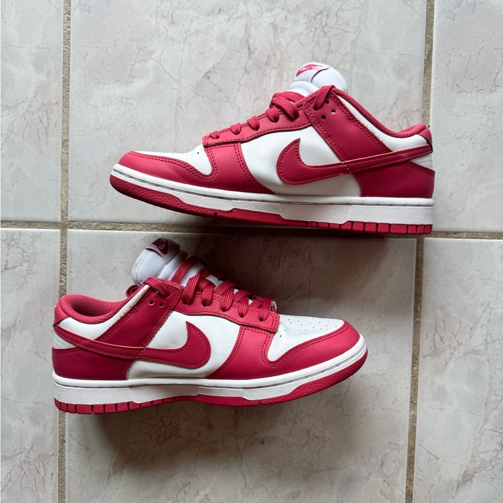 Nike Dunk Low ‘Archeo Pink’ Sneakers